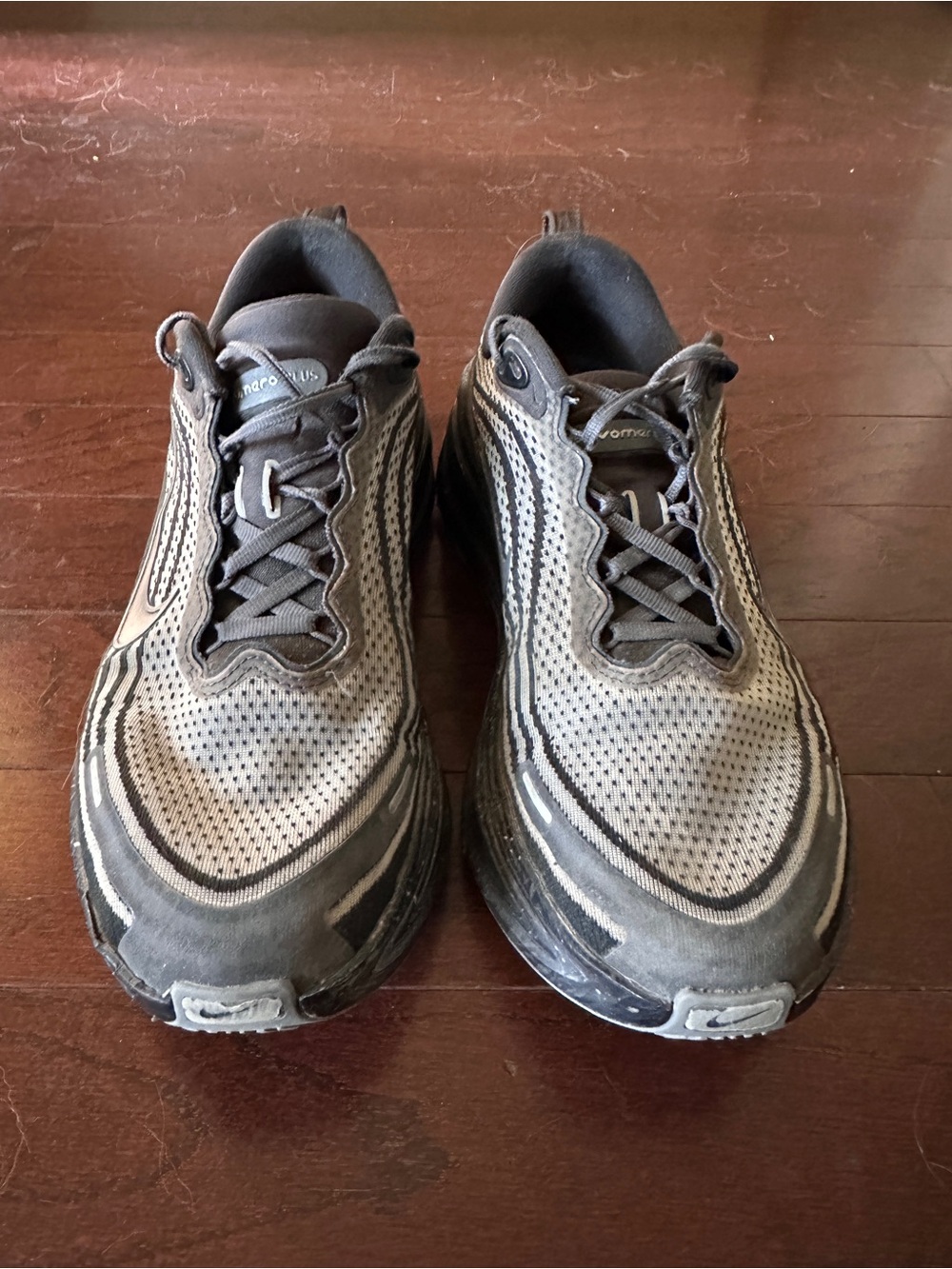 Nike Vomero Plus Men's Running Size 9.5
